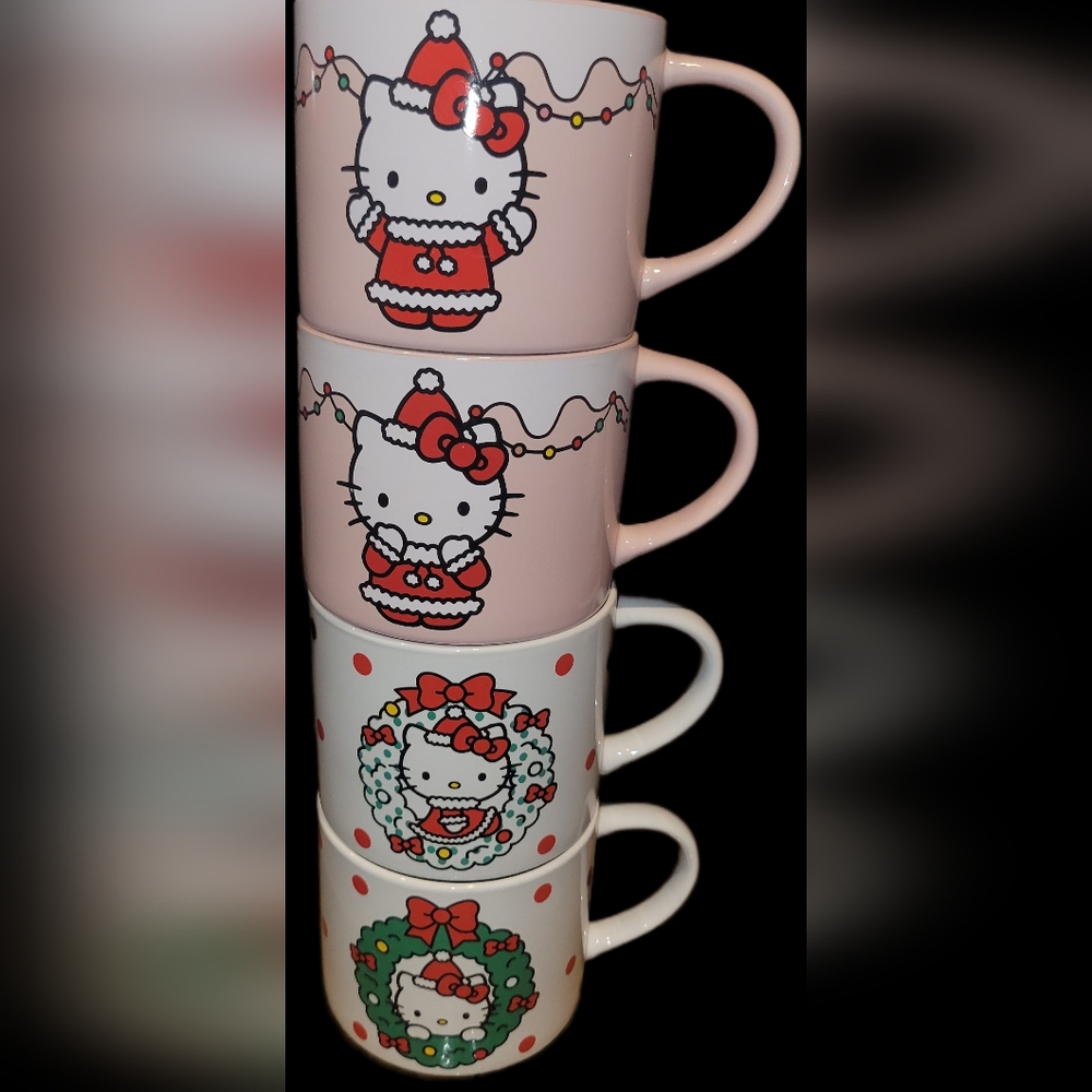 Hello Kitty Holiday Mug Set